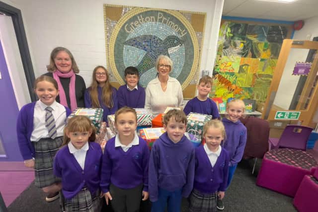 Gretton Primary pupils with Karen Lloyd and Denise Poulter from Gretton Baptist Church