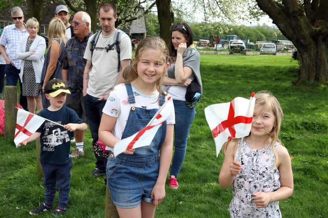 Kettering: Wicksteed Park, St George's Day Parade for the Glendon District  2018