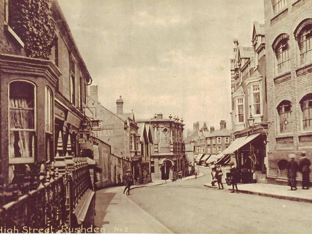 Rushden High Street in 1912 (Picture supplied by the late Eric Fowell)