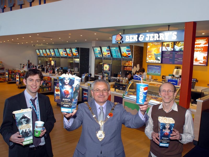 Kettering, Odeon, refurbished kiosk and entrance, l-r Laurence Sando (cinema manager), Mayor of Kettering Christopher Lamb, Simon Hopkins (marketing manager). Tuesday, 06 November 2007 : Retro special from the archive of the Odeon, Kettering