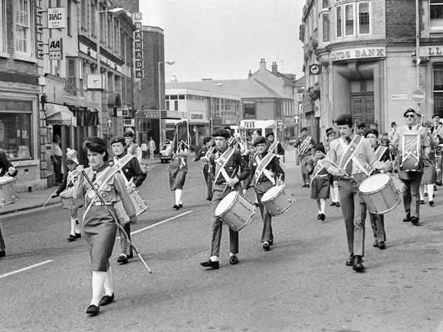 St George’s Day Kettering 1987 - the parade enters Market Place