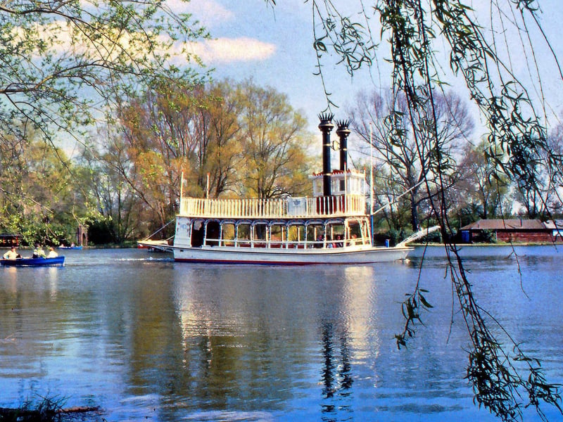 The paddle steamer on the lake in 1981