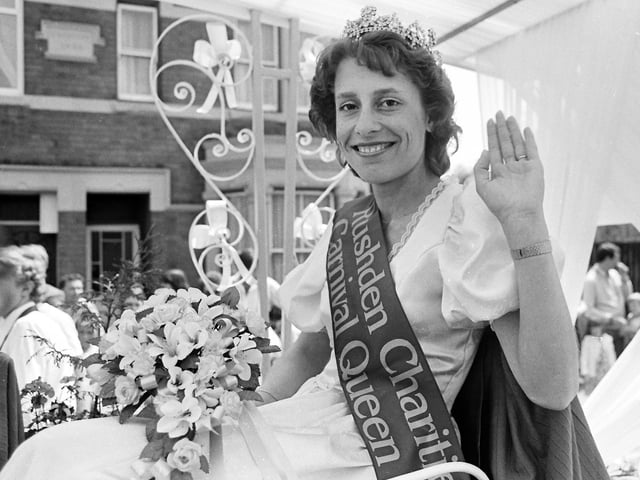RUSHDEN CARNIVAL 1983