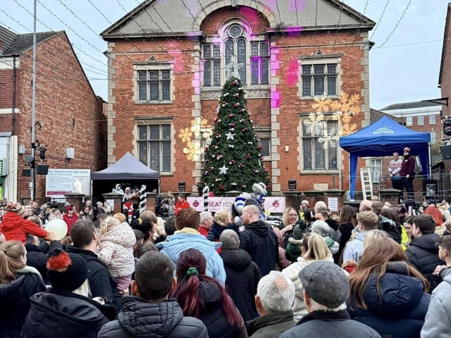Christmas arrives in Rushden as crowd gathers in town centre for annual switch on