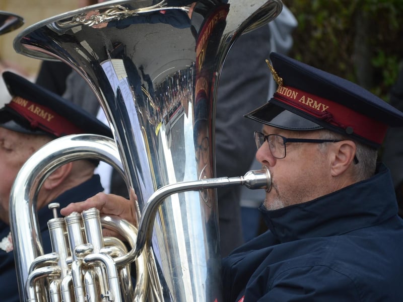 Hundreds gather at Broad Green in Wellingborough to pay respects at Remembrance Sunday service