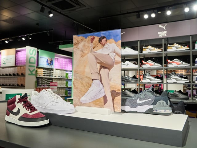 Deichmann in Willow Place Corby has opened:Corby Deichmann opens