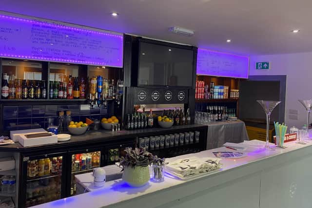 The bar at Smaki Neli