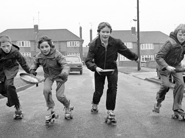 1981 Pancake races in Southgate Drive, Kettering