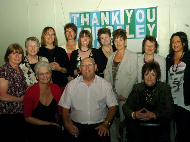 Raunds: Windmill School retirement party for head teacher Richard Briley 2009