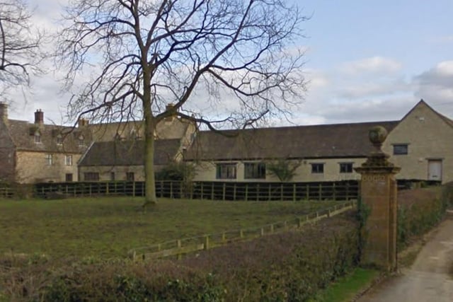 Sulgrave Manor is a popular spot for ghost hunts, being an abandoned farmhouse built in 1539 on the site of an old priory. An angry soldier is said to haunt the cellars, while the spectres of three young girls have allegedly been spotted in the attic