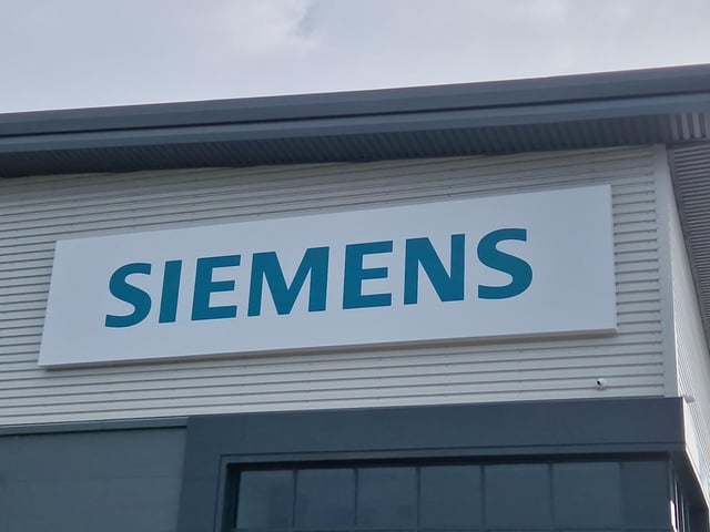 Siemens Mobility - opening of new Kettering facility:£10m investment into Siemens Mobility in Kettering