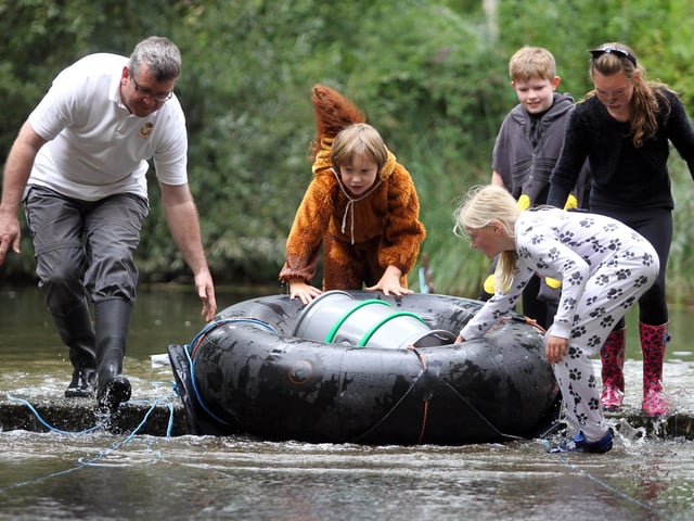 Geddington Trundle: The Onsie Animals 2014
