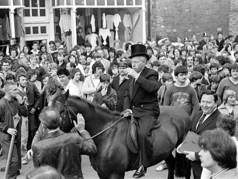 Rowell Fair, rothwell, Northants Telegraph Retro, 1970s and 1980s, Proclamation