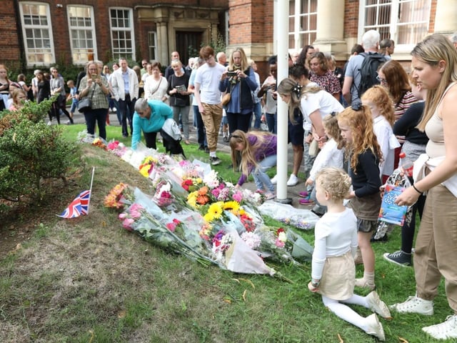 Members of the public paid tribute to the Queen