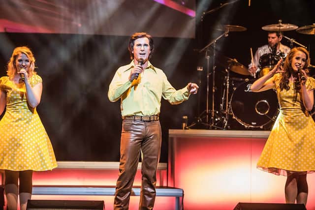 Fisher Stevens will play Neil Diamond in top tribute A Beautiful Noise