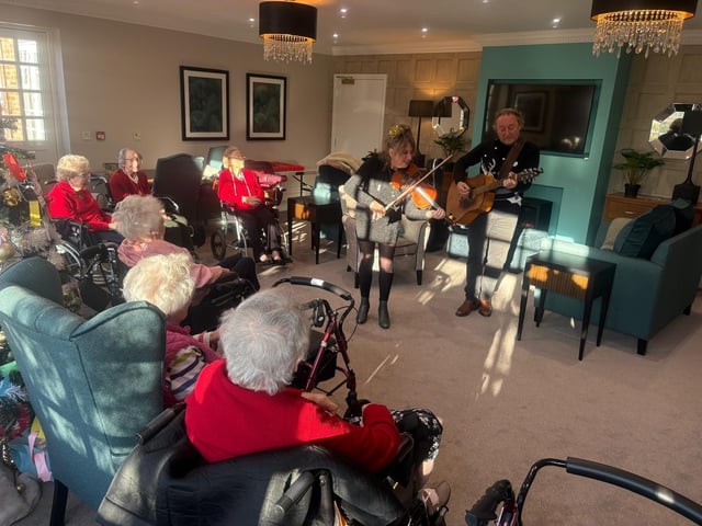 Sally & Rob from of Diamonds brought delightful entertainment for the residents on Christmas Day