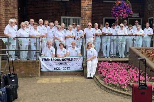 Members of Swanspool Bowls Club