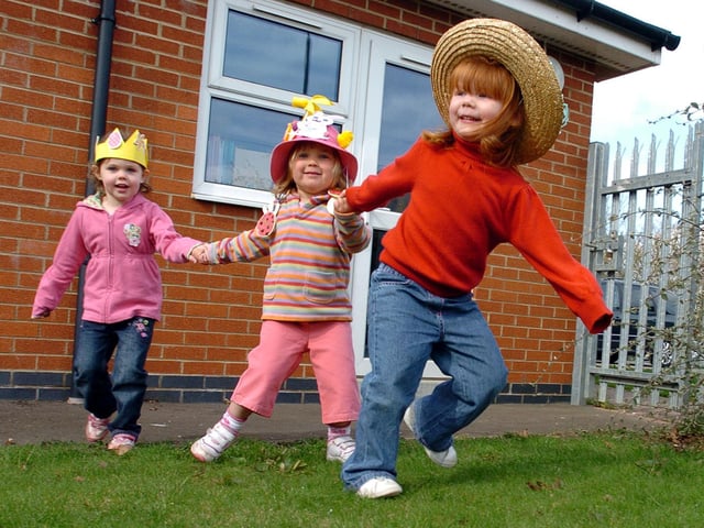 Burton Latimer Acorn Day Nursery Bethany Talbot, Millie Davis and Holli Martin in 2009