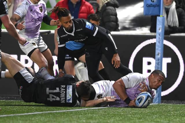 Juarno Augustus bagged the bonus-point try before the break