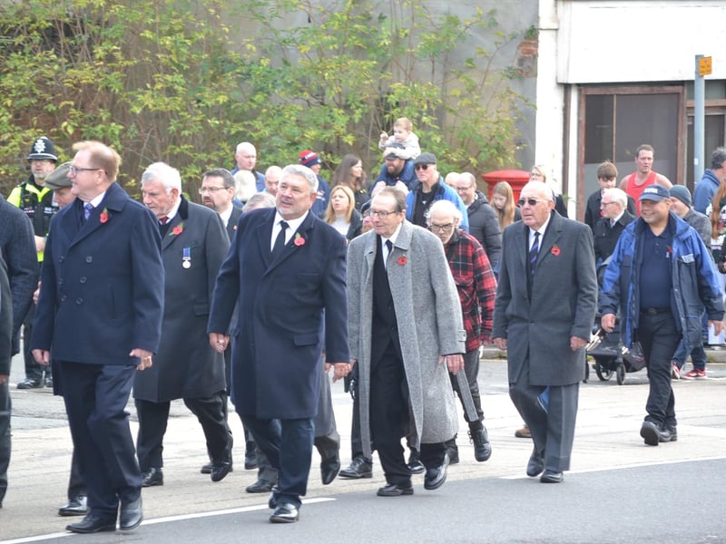 Hundreds gather at Broad Green in Wellingborough to pay respects at Remembrance Sunday service