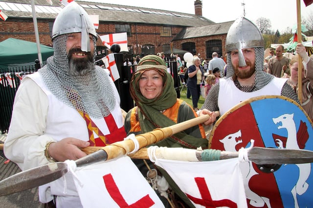 Loneship Traders Bifrost Guard Paul Arnold, Julie Mason and Jaisen Ulfsson before the parade for Wellingborough's St George's Parade 2010