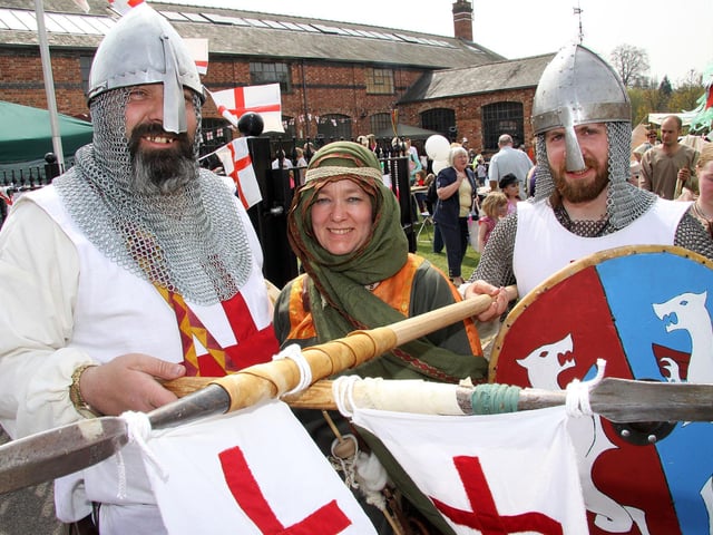 Loneship Traders Bifrost Guard Paul Arnold, Julie Mason and Jaisen Ulfsson before the parade for Wellingborough's St George's Parade 2010