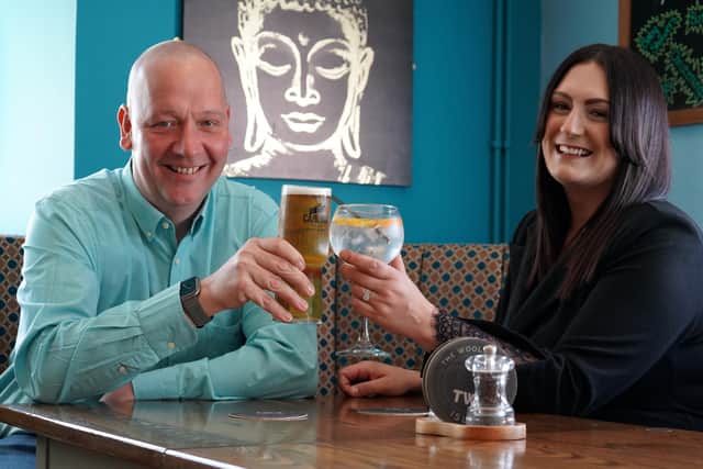 Darren and Shannon Harding from The Woolpack Inn, Islip/Kemp Visuals
