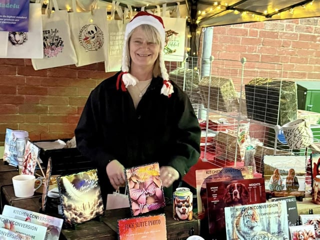 Christmas arrives in Rushden as crowd gathers in town centre for annual switch on