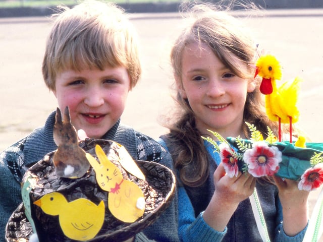 Park Road Easter bonnets 1981