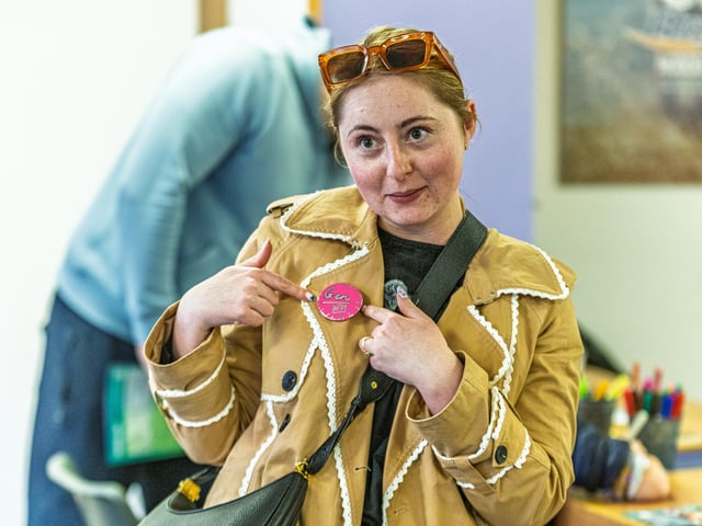 MP Gen Kitchen joined in the activities, creating her own personalised Well Creative badge