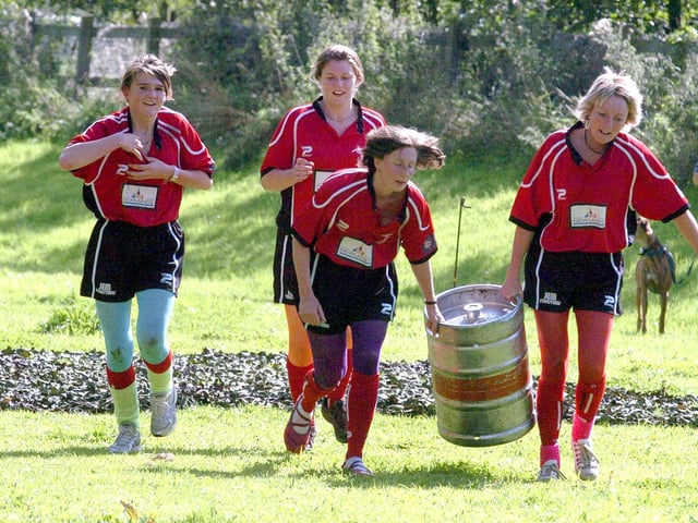 Geddington, Barrel Race  Geddington and Newton Rugby Club 2010