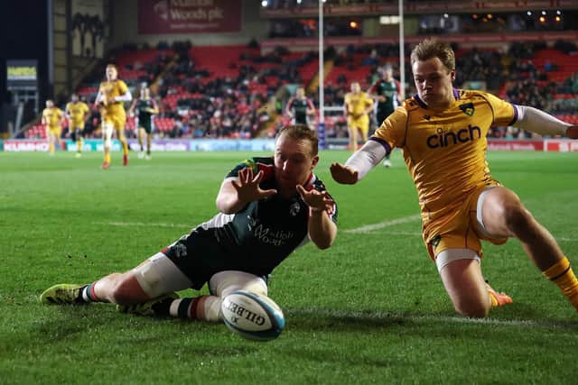 Tommy Reffell and Tom Litchfield in a race for the ball at Mattioli Woods Welford Road (photo by David Rogers/Getty Images)