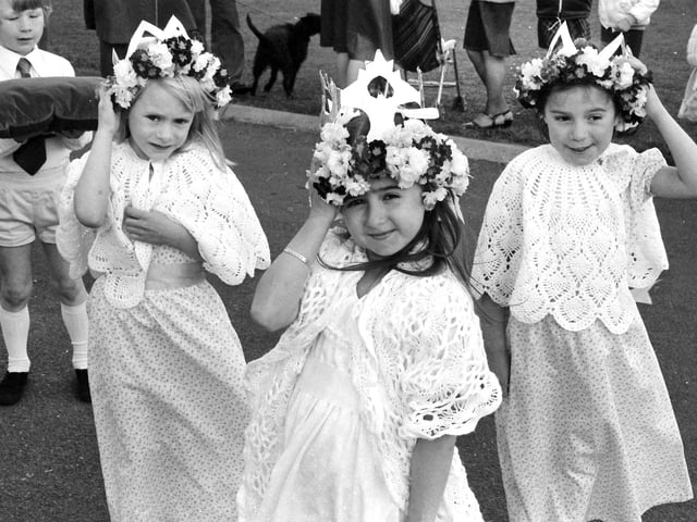 Burton Latimer May Queen 1982