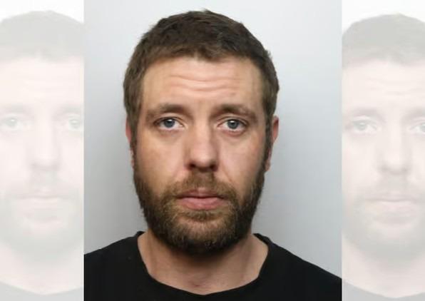 The paedophile, aged 36, reoffended by trying to send sexual messages to a person he thought was a teenage girl in May 2025. Sinclair, of Moorhouse Way, Kettering, was given a sexual harm prevention order after admitting sending sick messages to a police decoy on the Kik app. But on May 16 last year he was caught trying to contact a decoy 12-year-old girl. He was sentenced to 44 months.