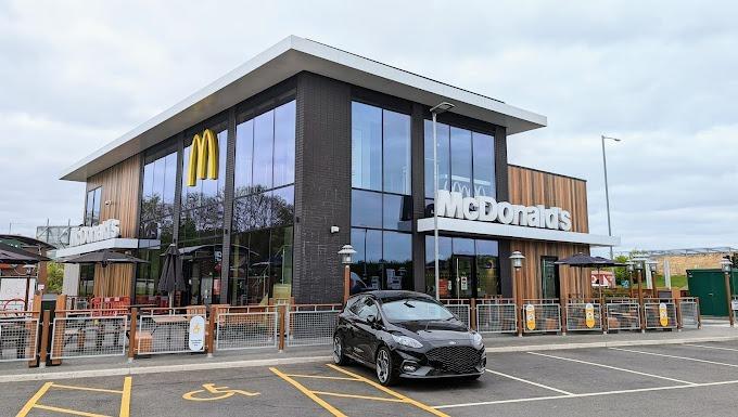 McDonald's Unit 1, Folley Way, Burton Latimer, Kettering is rated 4 out of 862 reviews.