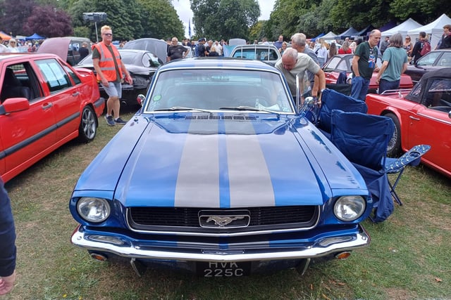 Rushden Car Rally Picture special: All the best bits as classic cars line Rushden's Hall Park