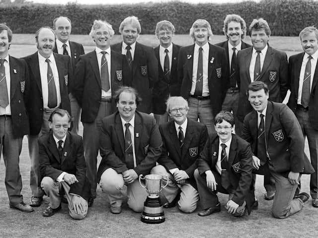 BOWLS TEAM 1986