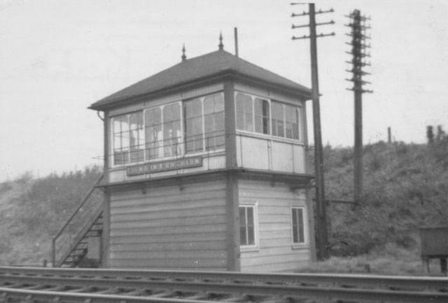 Glendon and Rushton Station 1954 Singal Box