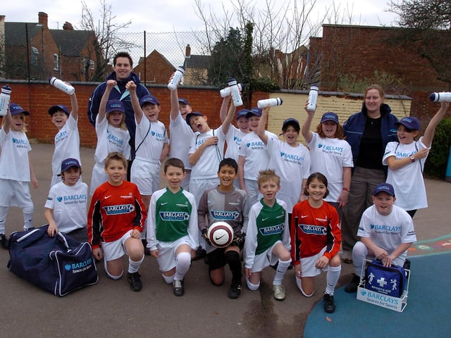Kettering, Hawthorn Community Primary School, new sports kit from Barclays. -  January 2007