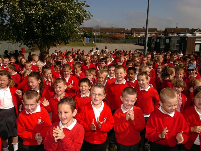 Raunds: Windmill Primary school new Pagoda opening May 2007