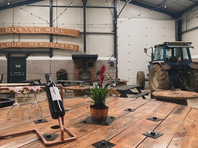 Duston Mill describes itself as Northampton’s premiere events venue and believes it provides the best of both worlds. It offers chic and rustic vibes, while being closeby to easily accessible hotels and transport links. Location: Upton Way, Northampton, NN5 5FP.