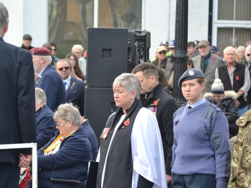 Hundreds gather at Broad Green in Wellingborough to pay respects at Remembrance Sunday service
