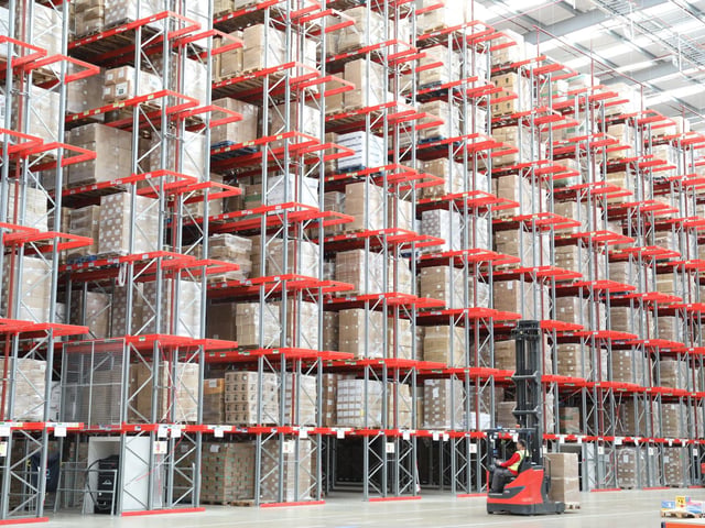 Corby is designed to accommodate standard pallets, which differ in dimensions, from both the UK and Europe, meaning it can house a blended average of 100,000 pallets