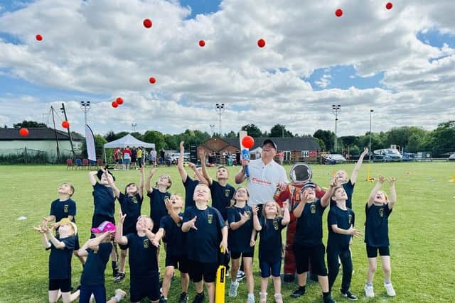Darren Gough and Woodford Halse Primary School Pupils Enjoying Their Cricket Session