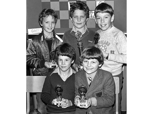 KET BOYS CHESS TEAM 1982