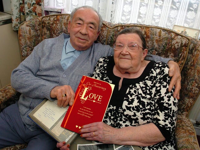 Diamond Wedding anniversary of Geddington couple, Dennis and Betty Toseland. They celebrated 60 years of marriage in December 2011