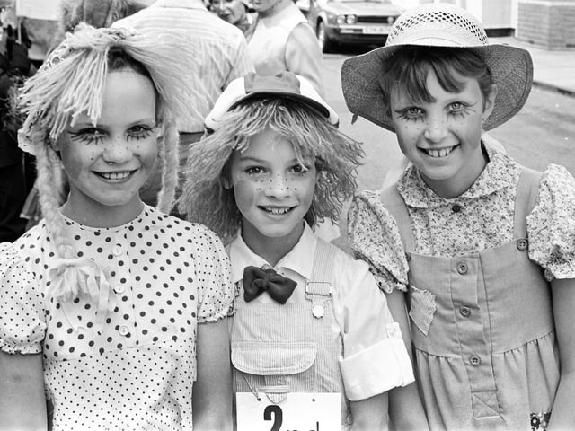 RUSHDEN CARNIVAL 1983