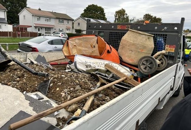 Officers were waiting for transport for a disqualified driver when this tipper came towards them with an insecure load.
