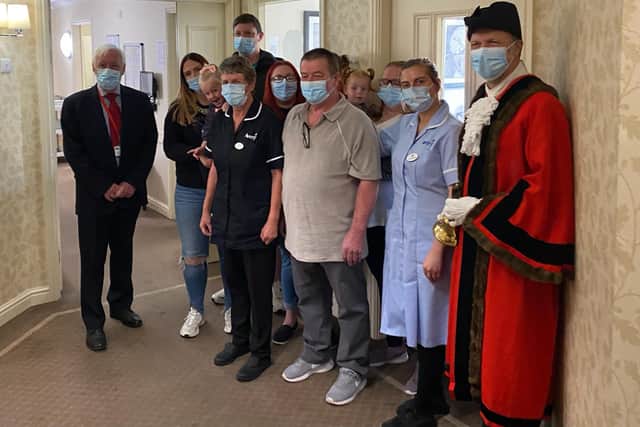 Maureen Sombach with her family as well as Cllr Colquhoun and town crier Cllr Dady