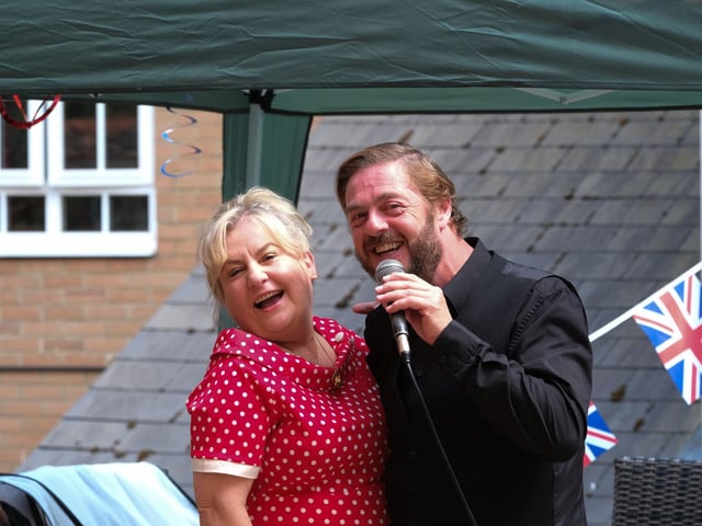 Entertainment with Perfect Vintage